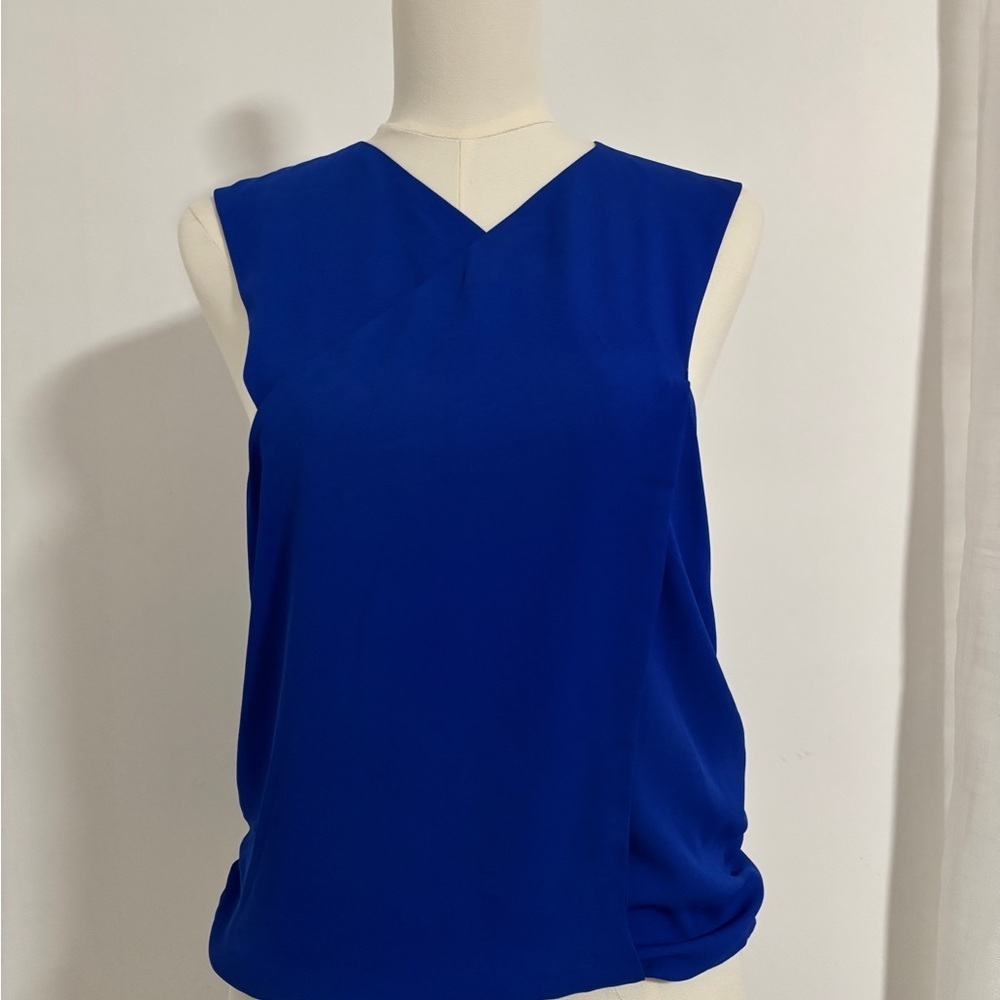 NWT Women's Open Back Top Large Sleeveless Blue SKU 20
